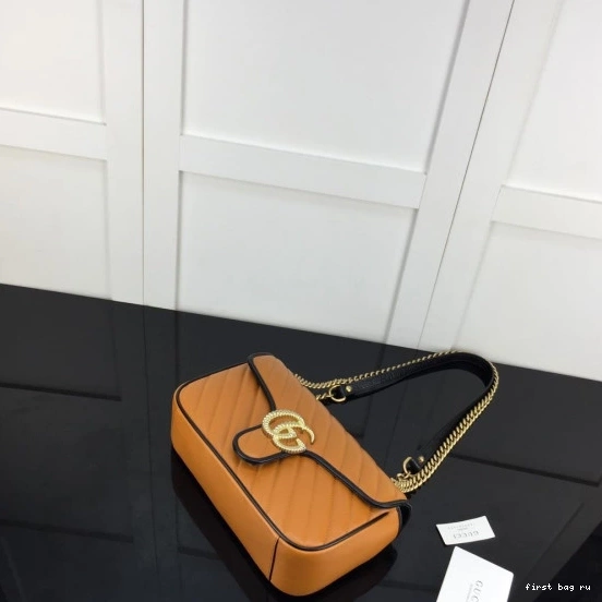 First bag ru 26CM Marmont Gucci GG 0813